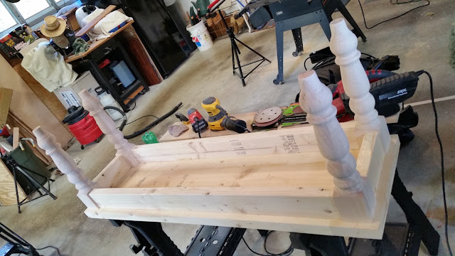 DIY Farmhouse Bench Tutorial | BentleyBlonde