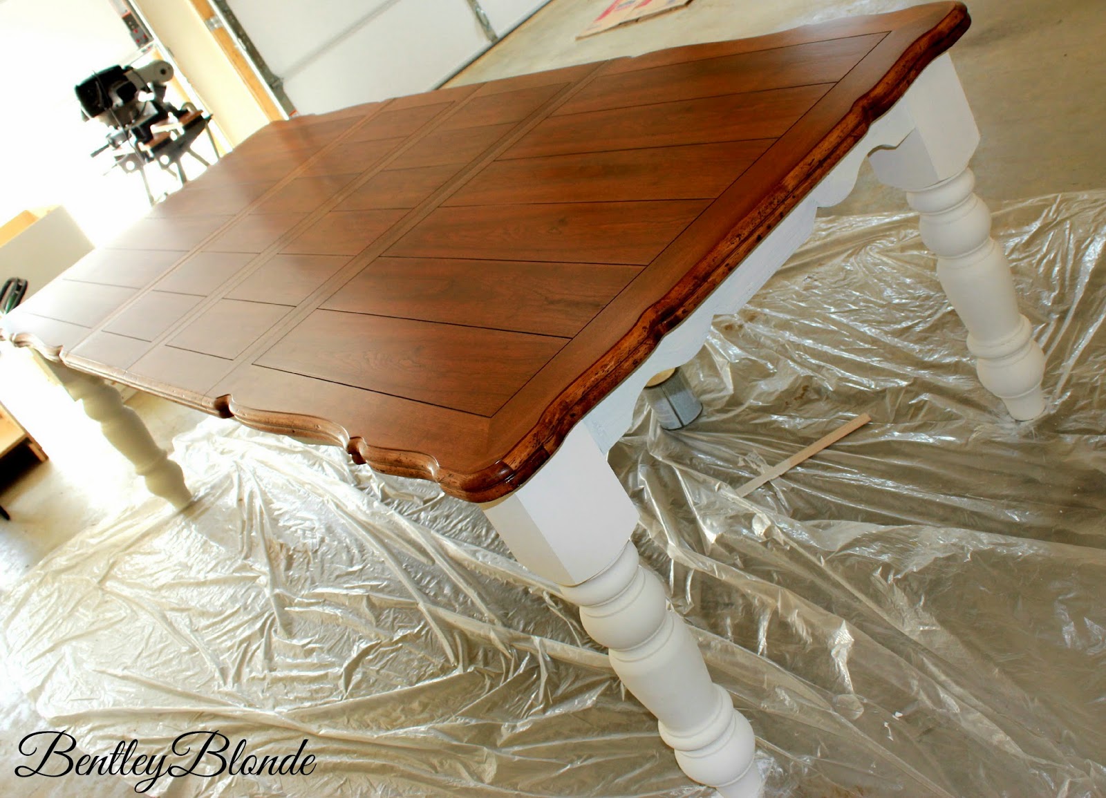 Dining Table & Chairs Makeover using Chalk Paint® decorative paint by Annie Sloan