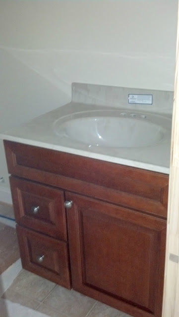 Building Our First House - Kitchen Cabinets, Bathroom Tile & More! NEW Pics!!