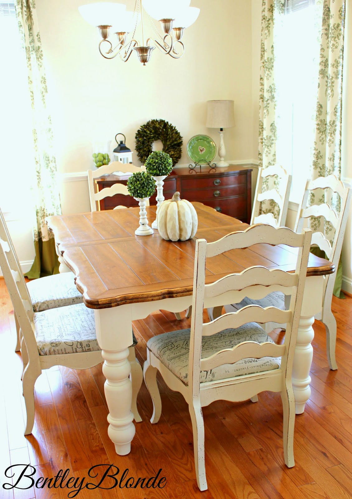 Dining Table & Chairs Makeover using Chalk Paint® decorative paint by Annie Sloan