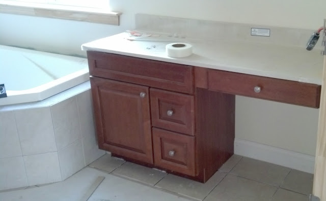 Building Our First House - Kitchen Cabinets, Bathroom Tile & More! NEW Pics!!