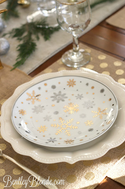 Holiday Brunch | Holiday Table Setting, Hot Cocoa Bar & Decor!