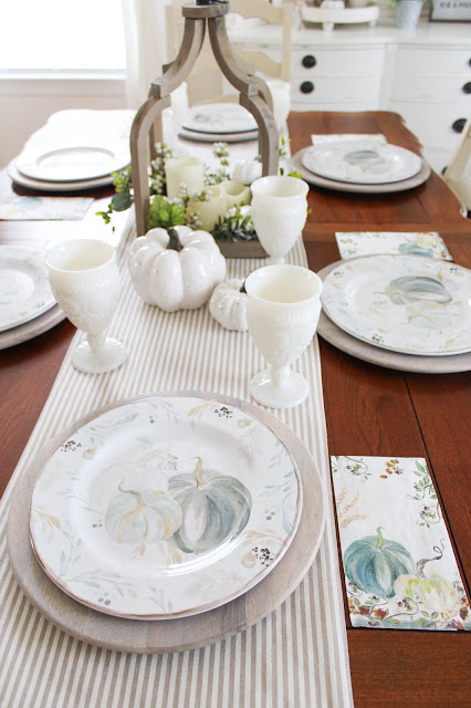 Farmhouse Fall Tablescape!