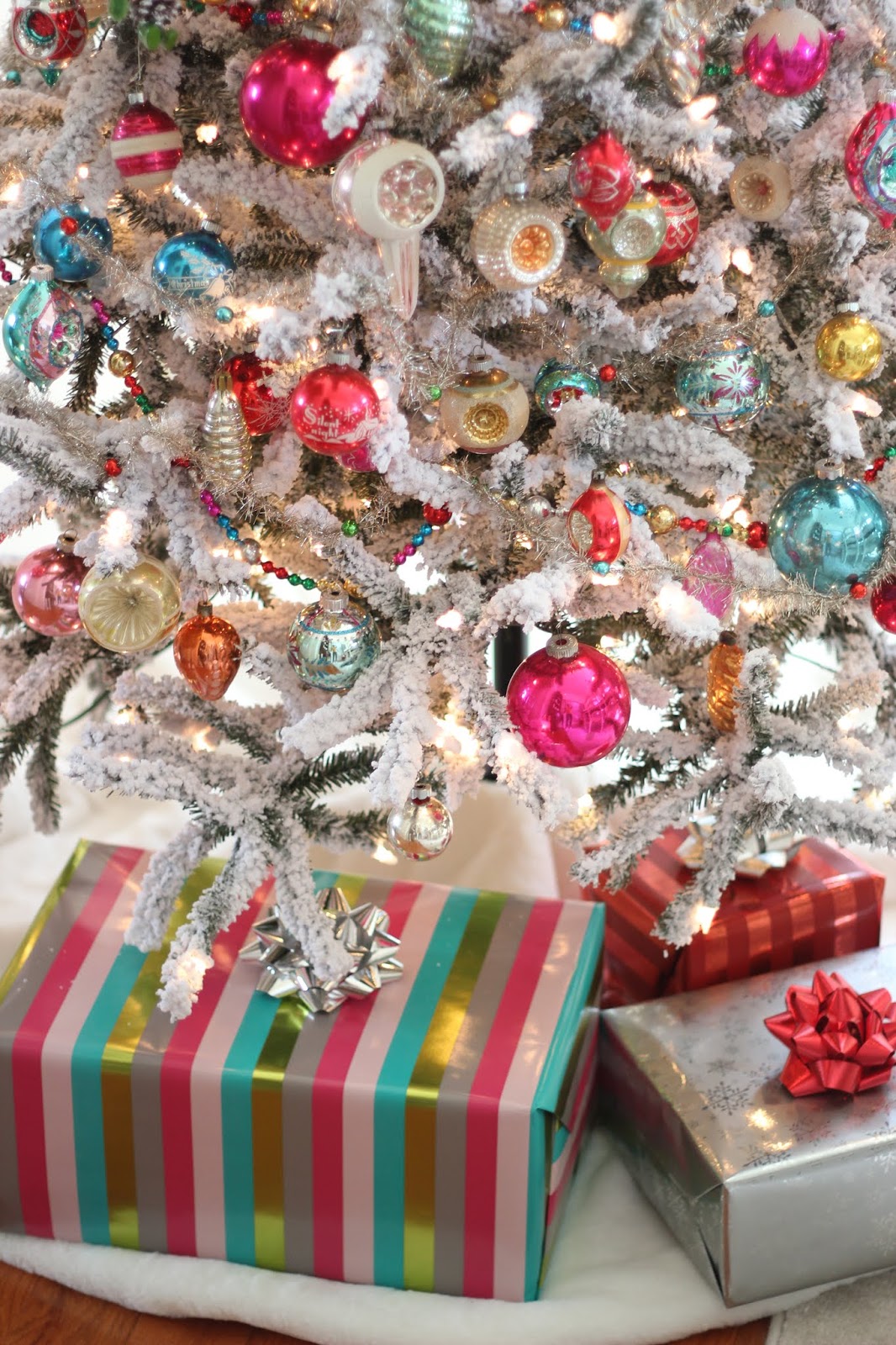 Vintage Inspired Christmas Tree | BentleyBlonde