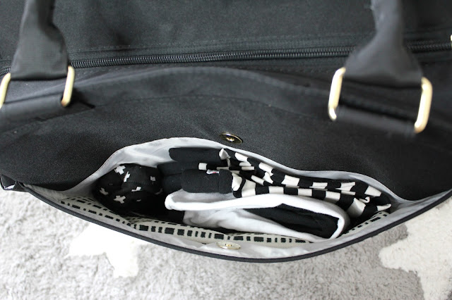 Whats in My Diaper Bag? JJ Cole Freeman Bag