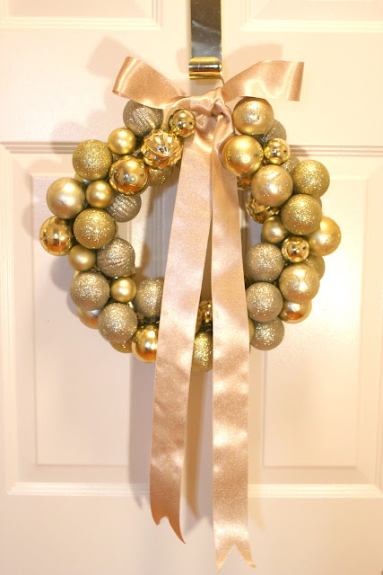 Christmas Ornament Ball Wreath Tutorial