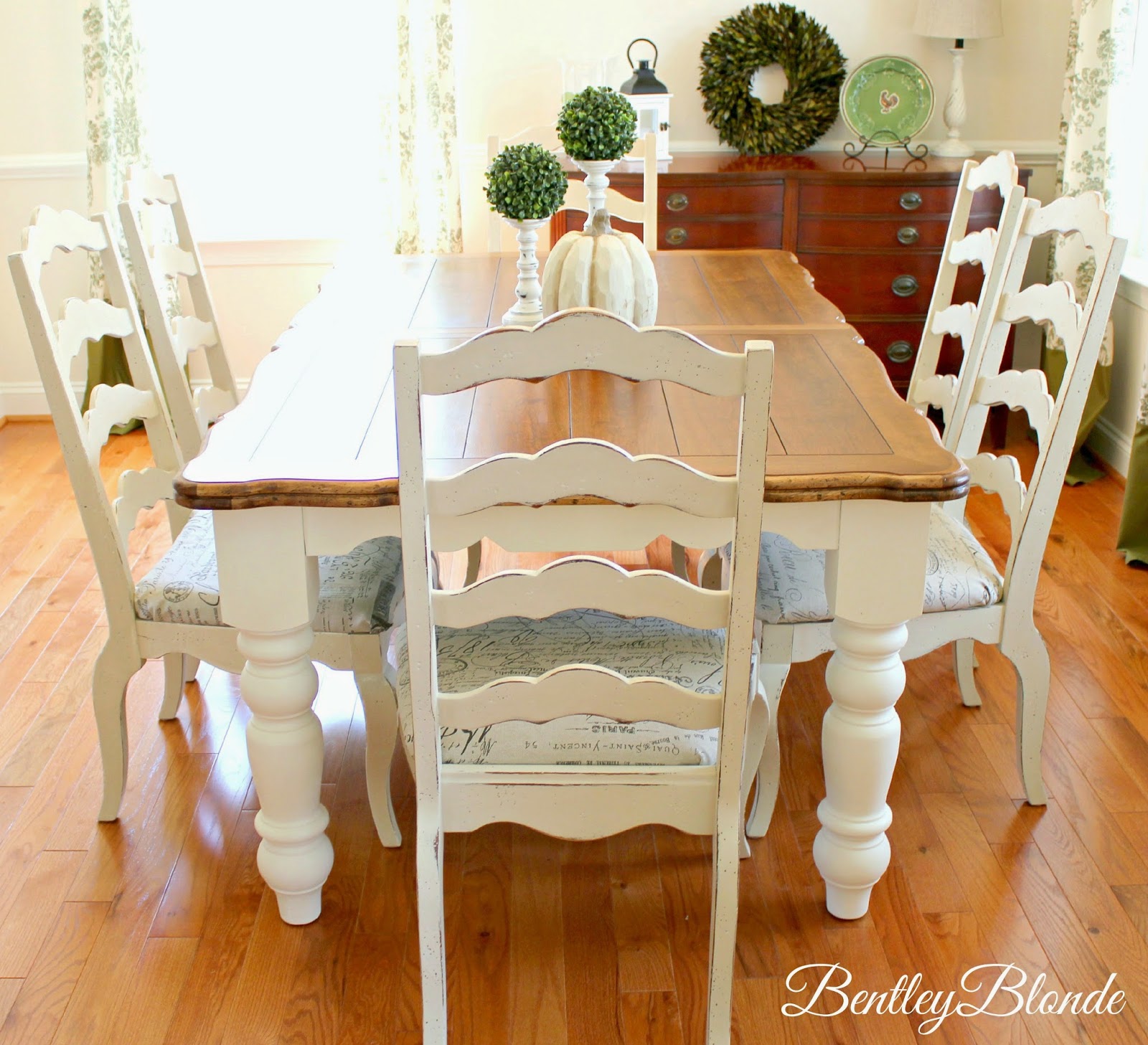Dining Table & Chairs Makeover using Chalk Paint® decorative paint by Annie Sloan
