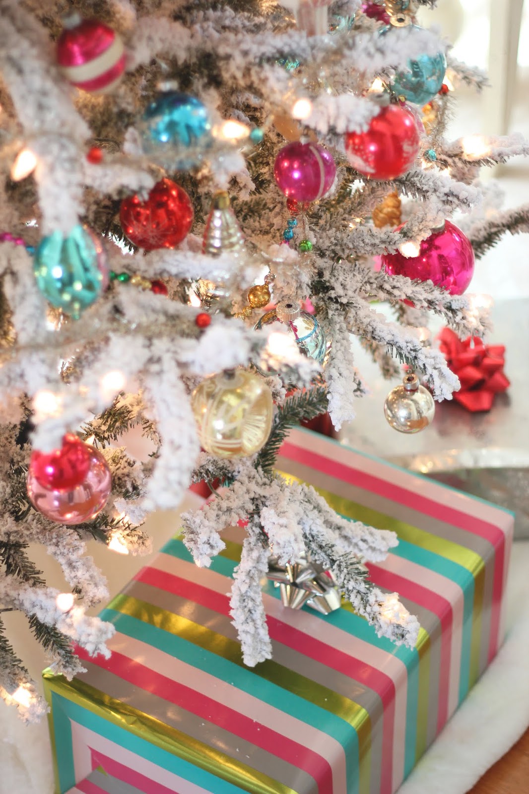 Vintage Inspired Christmas Tree | BentleyBlonde
