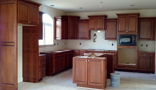 Building Our First House - Kitchen Cabinets, Bathroom Tile & More! NEW Pics!!
