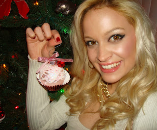 Cupcake Christmas Ornament DIY
