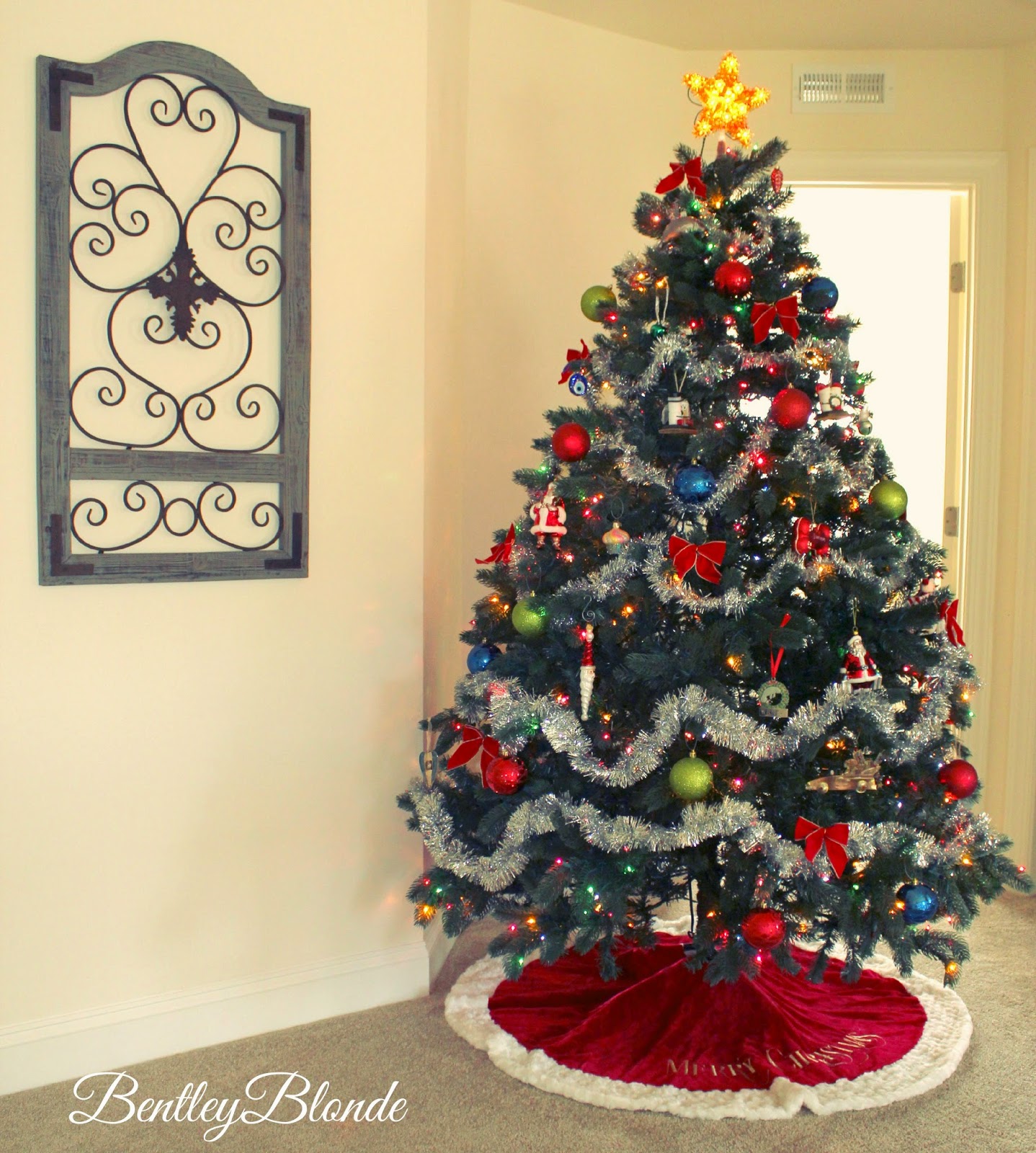 House Tour (Updated!) Holiday Home Decor | BentleyBlonde