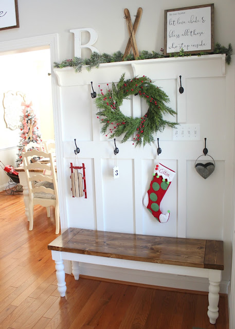 DIY Farmhouse Bench Tutorial | BentleyBlonde