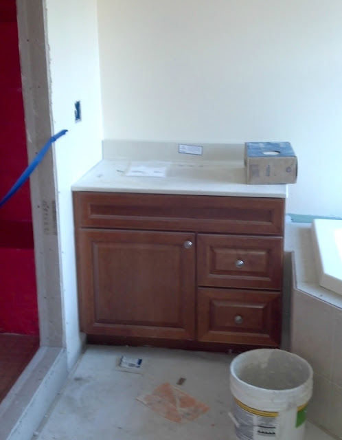 Building Our First House - Kitchen Cabinets, Bathroom Tile & More! NEW Pics!!