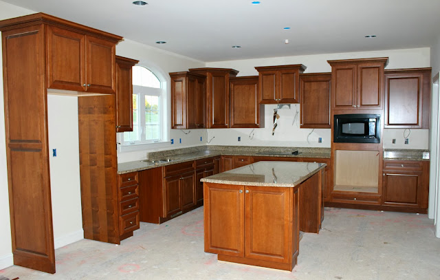 Building Our First House - Granite, Appliances & Mistakes!
