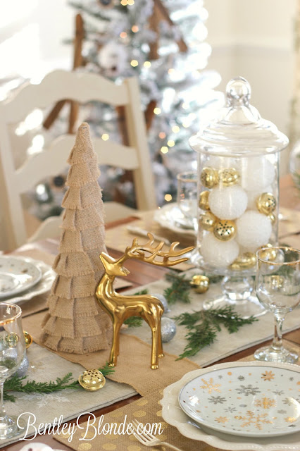 Holiday Brunch | Holiday Table Setting, Hot Cocoa Bar & Decor!