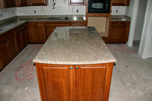 Building Our First House - Granite, Appliances & Mistakes!