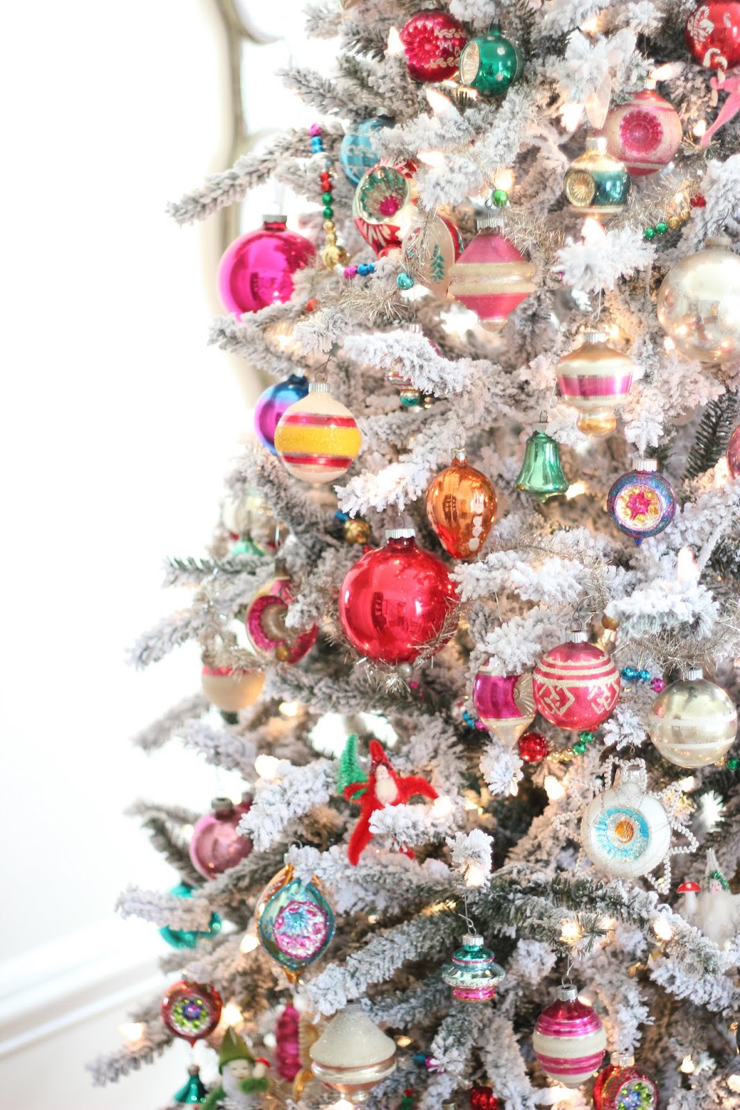 Vintage Inspired Christmas Tree | BentleyBlonde