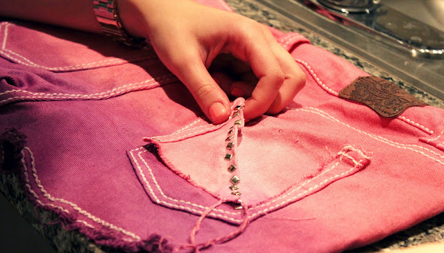 DIY: Dip Dye Shorts ♡ Ombre, Distressed, Studded Shorts How-To !